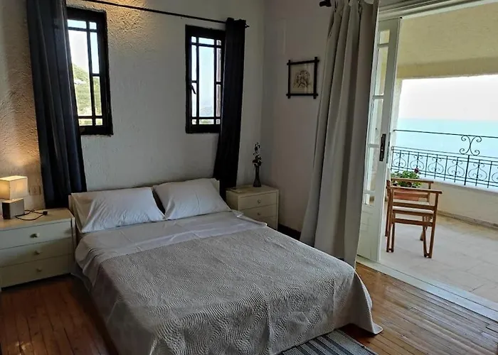 Agnos Corfu (city)