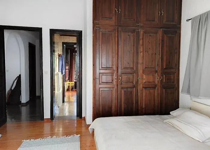 Agnos Villa *