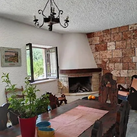 Villa Agnos *